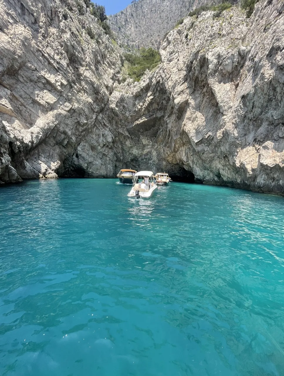 Experience of luxury, relaxation, and exploration.