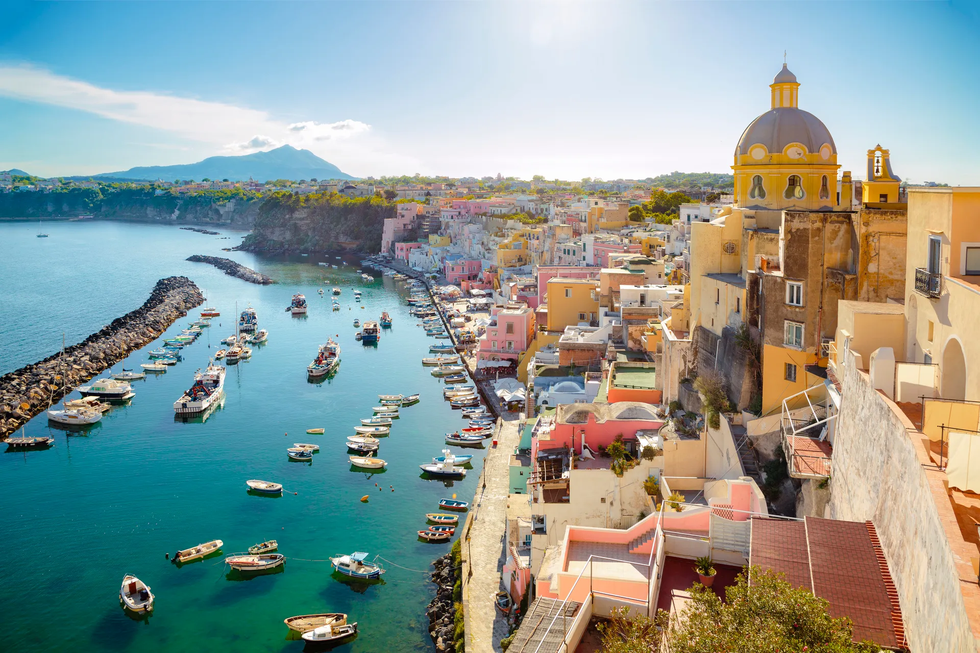 The colors and charm of Procida